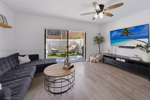 Tiny photo for 10137 SW 77th Ct, Miami, FL 33156 (MLS # A12041177)