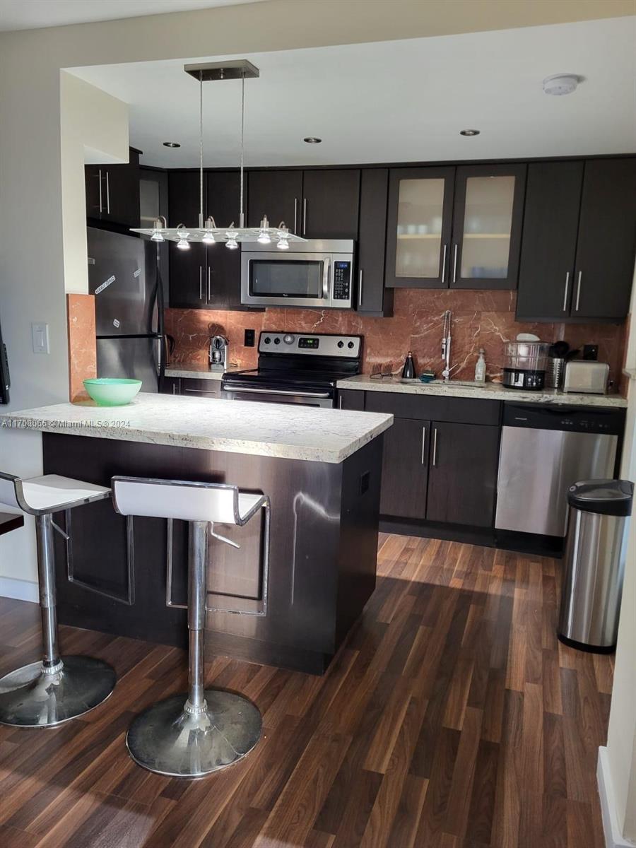 1340 Lincoln Rd 804