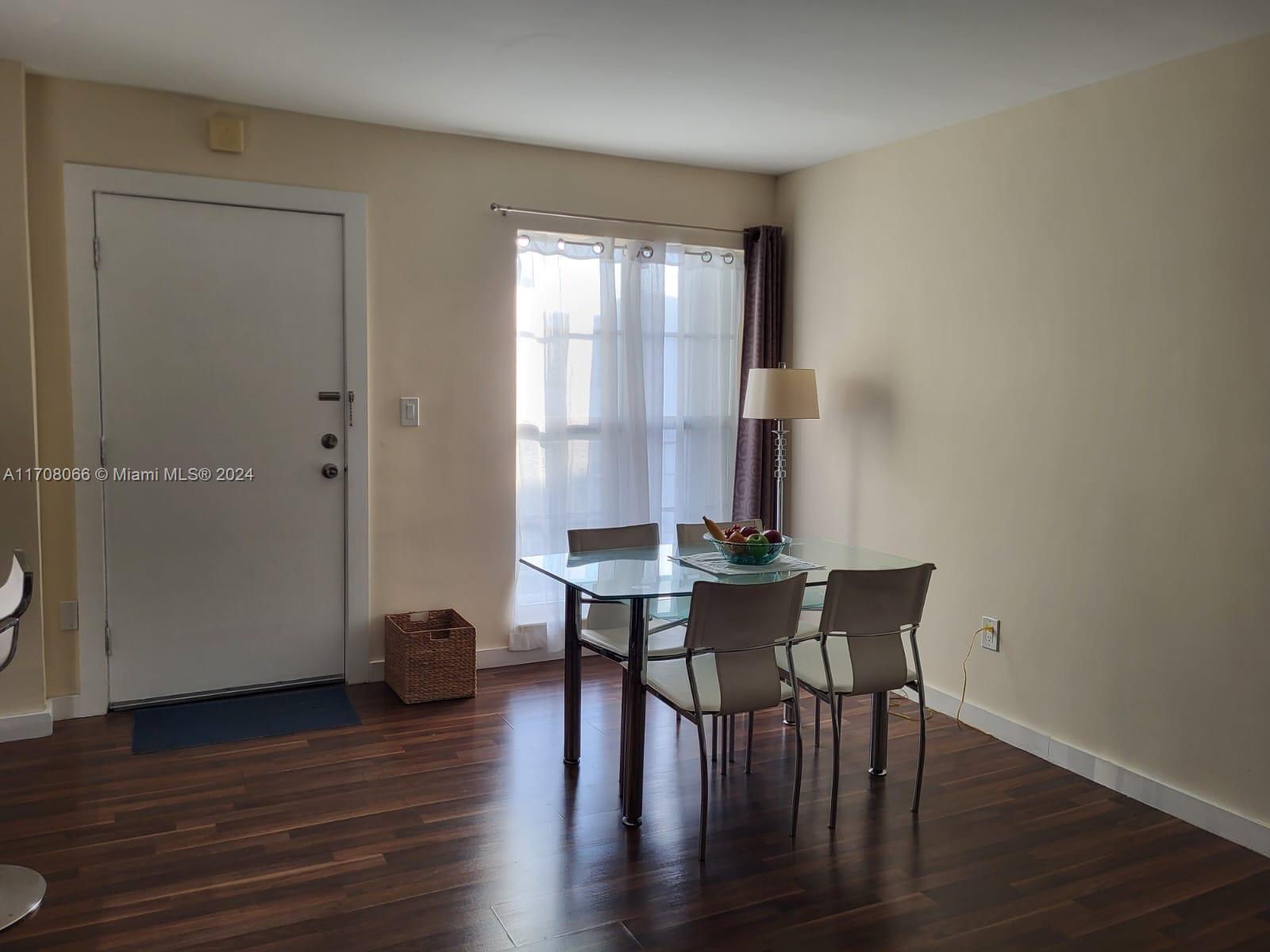 1340 Lincoln Rd 804