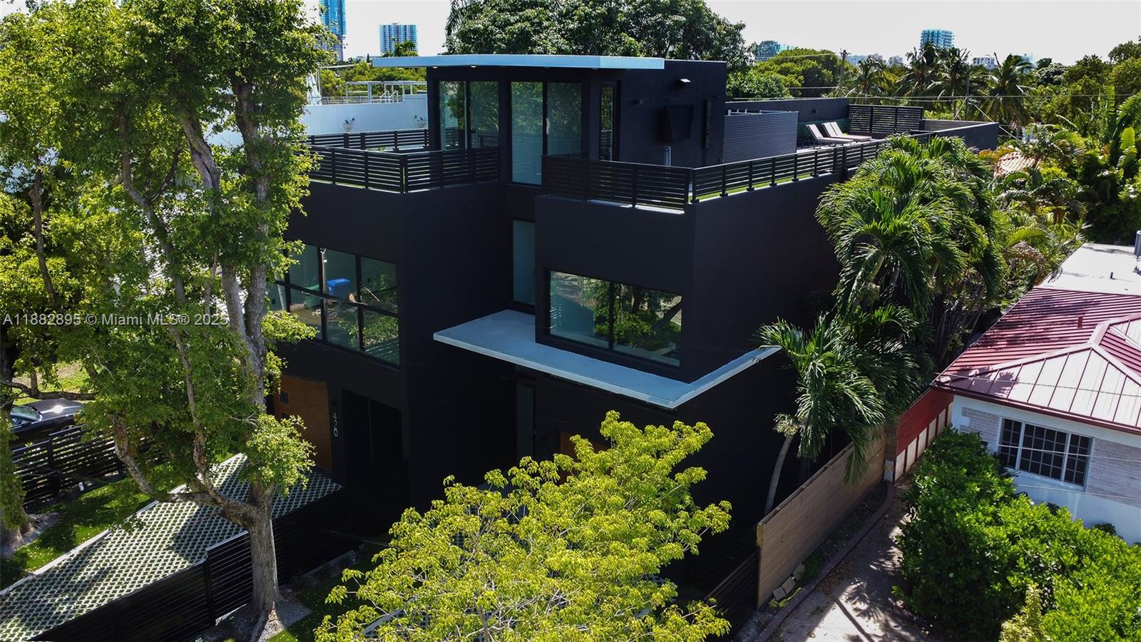 HOLLEMAN PARK - Residential