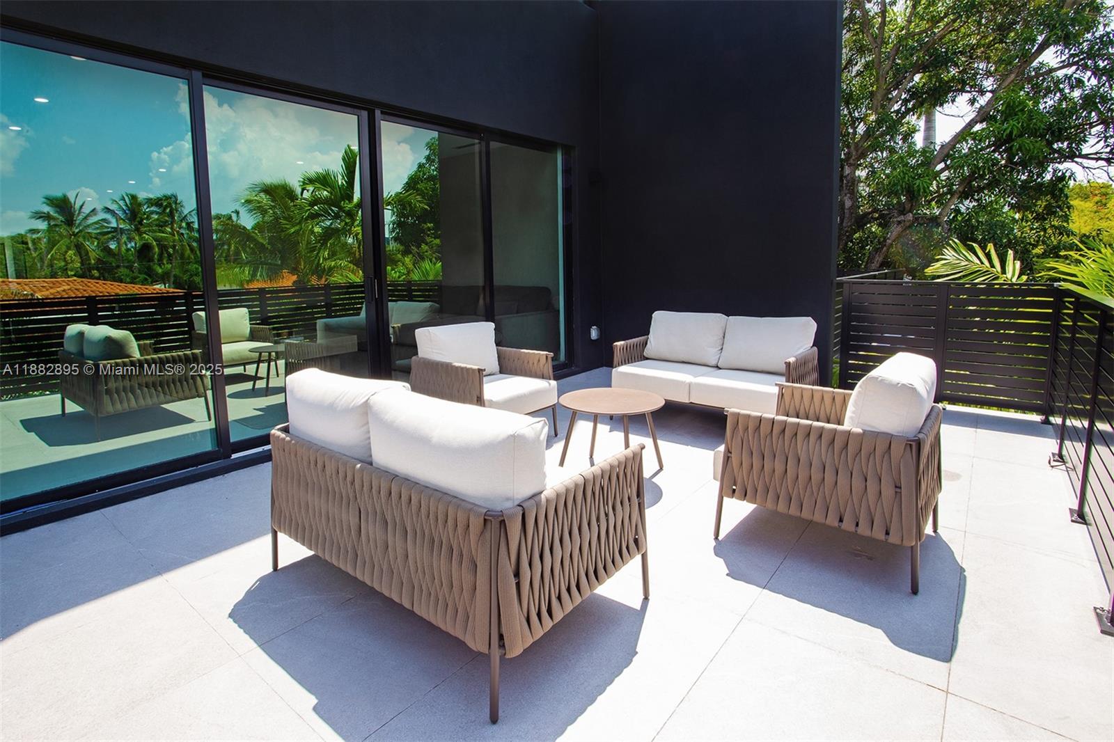 HOLLEMAN PARK - Residential