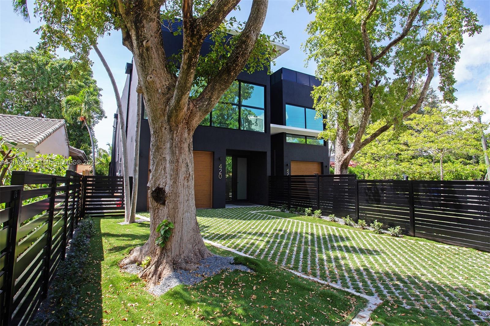 HOLLEMAN PARK - Residential