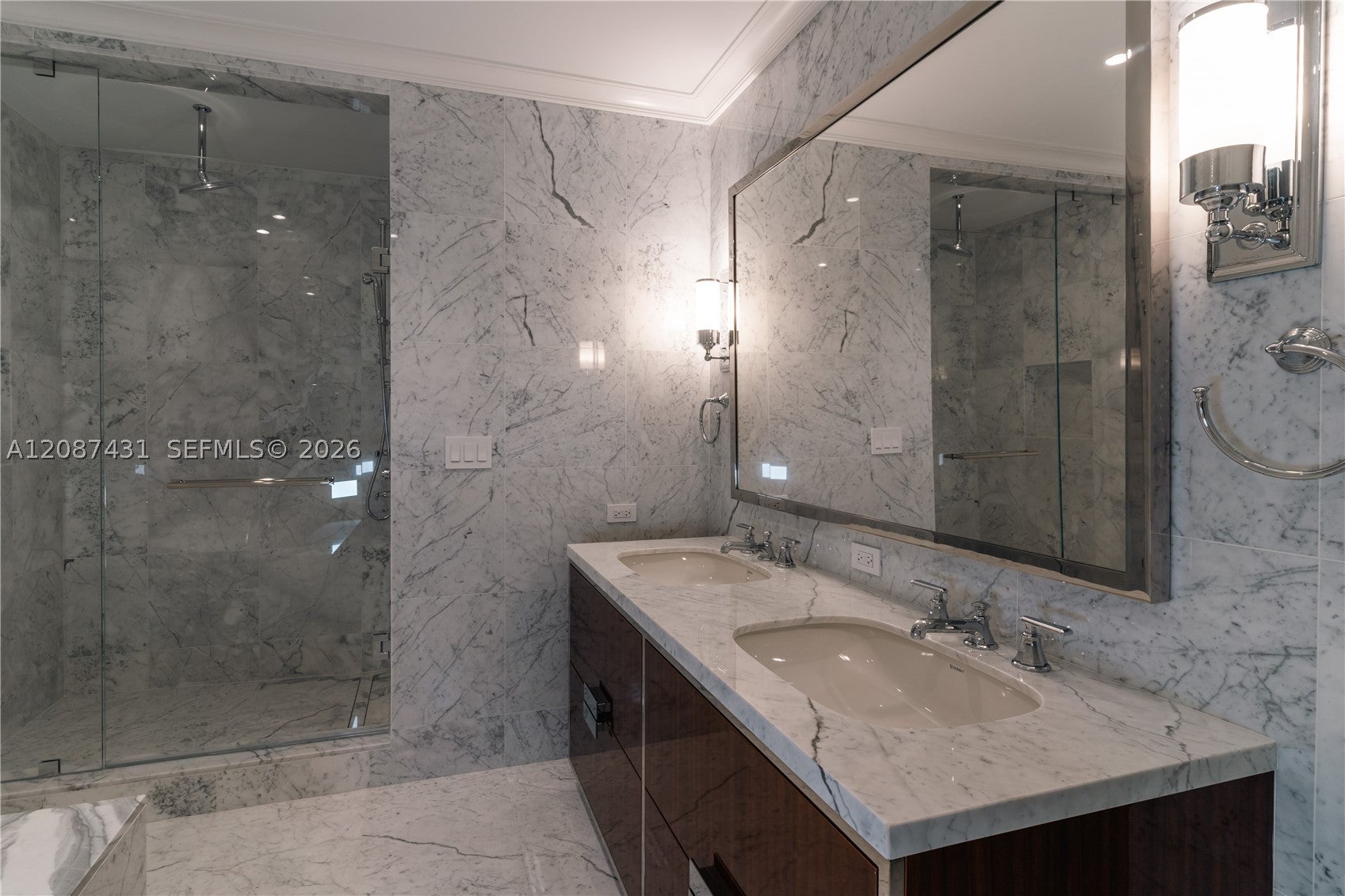 15701 Collins Ave 702