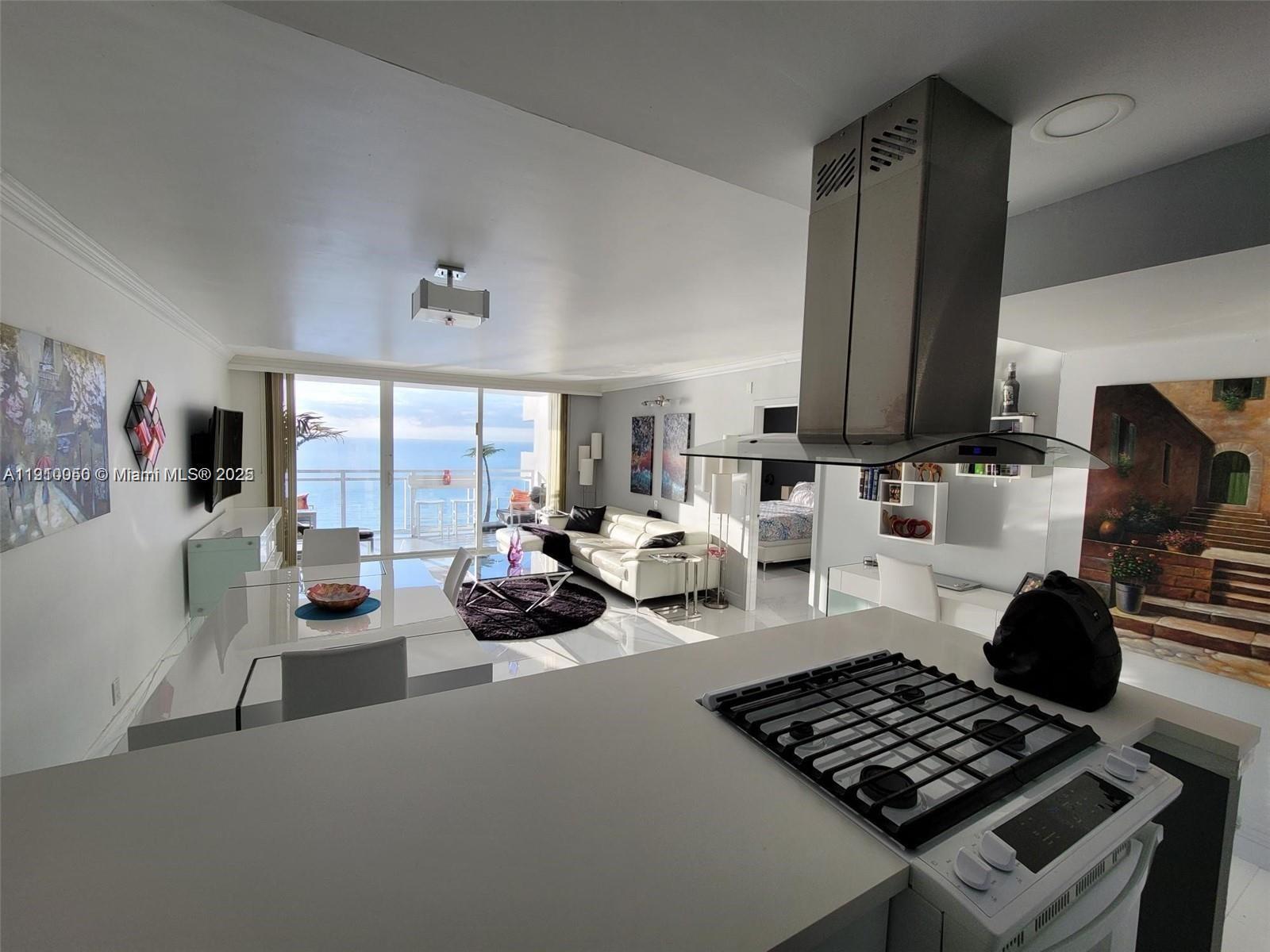 PARKER PLAZA CONDO ESTATE - Residential Lease