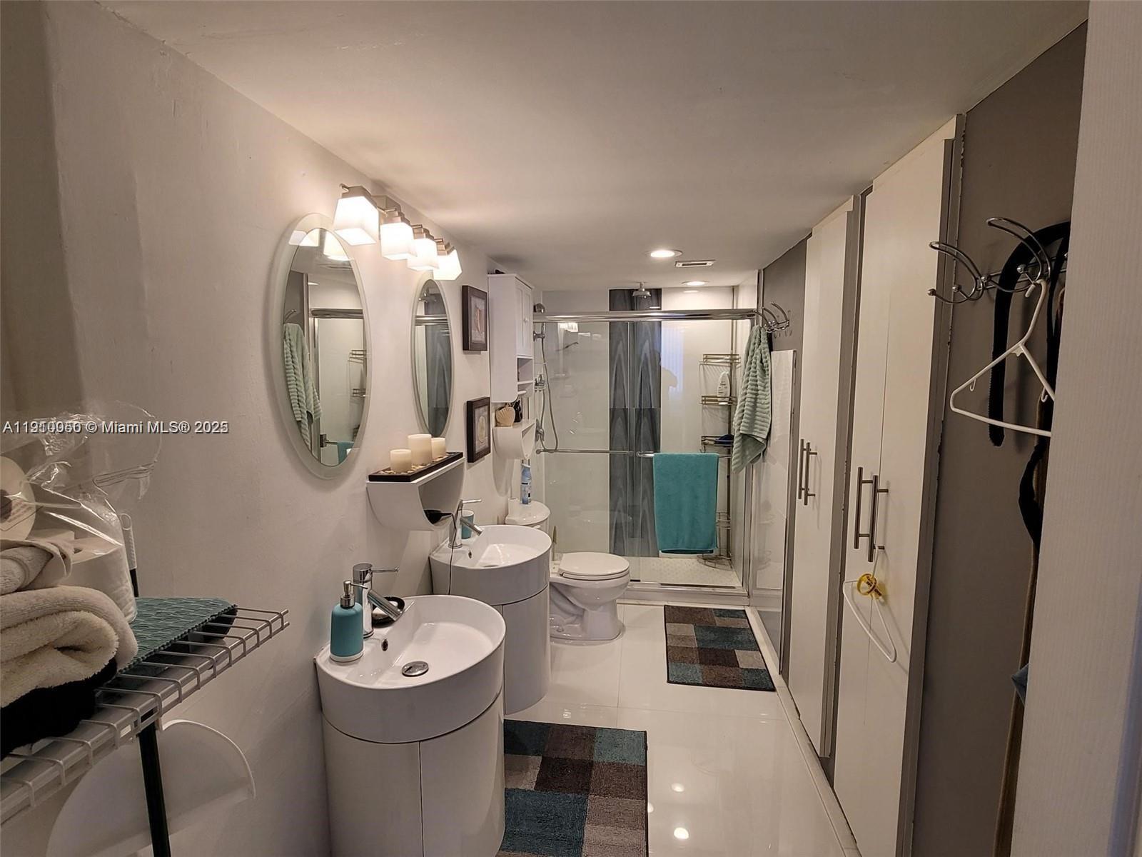 PARKER PLAZA CONDO ESTATE - Residential Lease