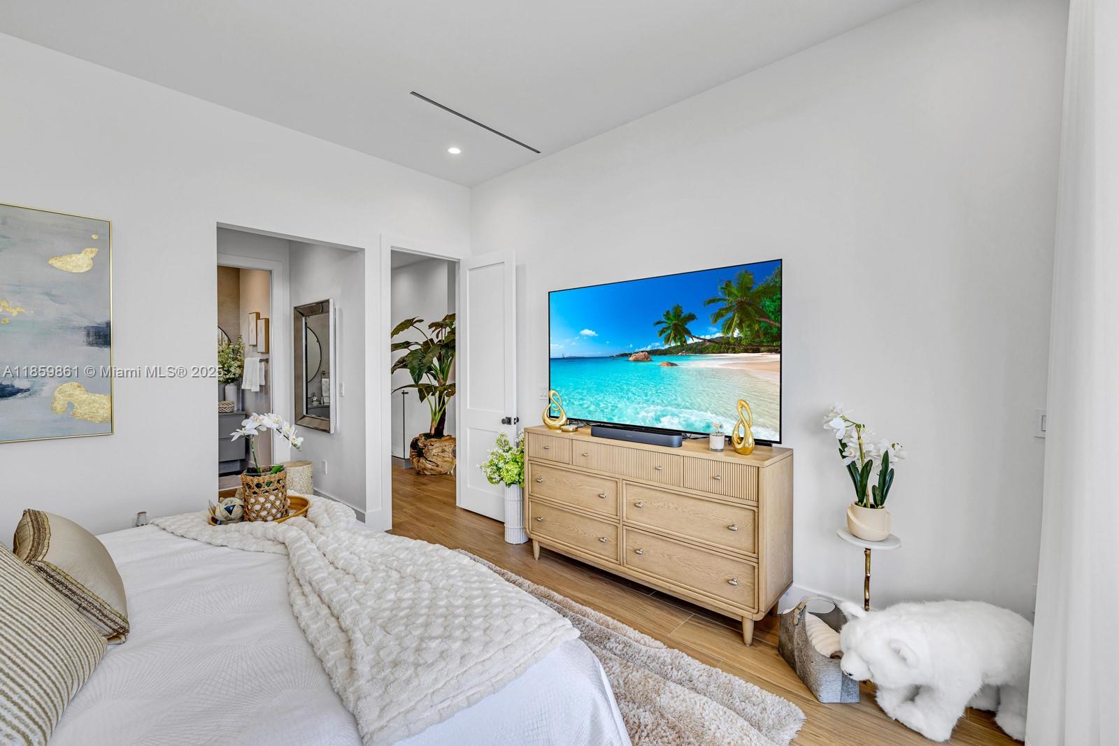 MILLER TOWNHOME CONDO - Residential