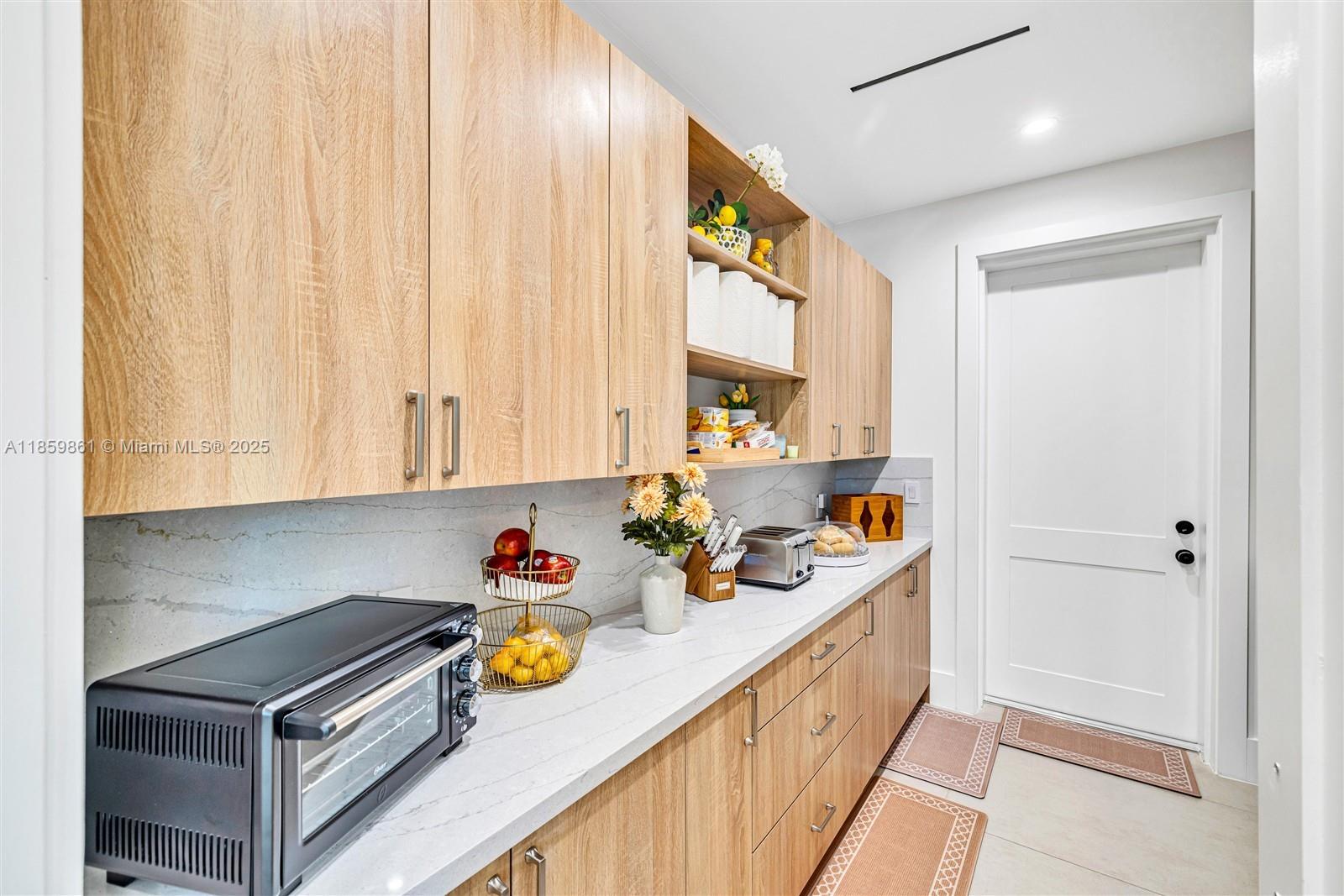 MILLER TOWNHOME CONDO - Residential