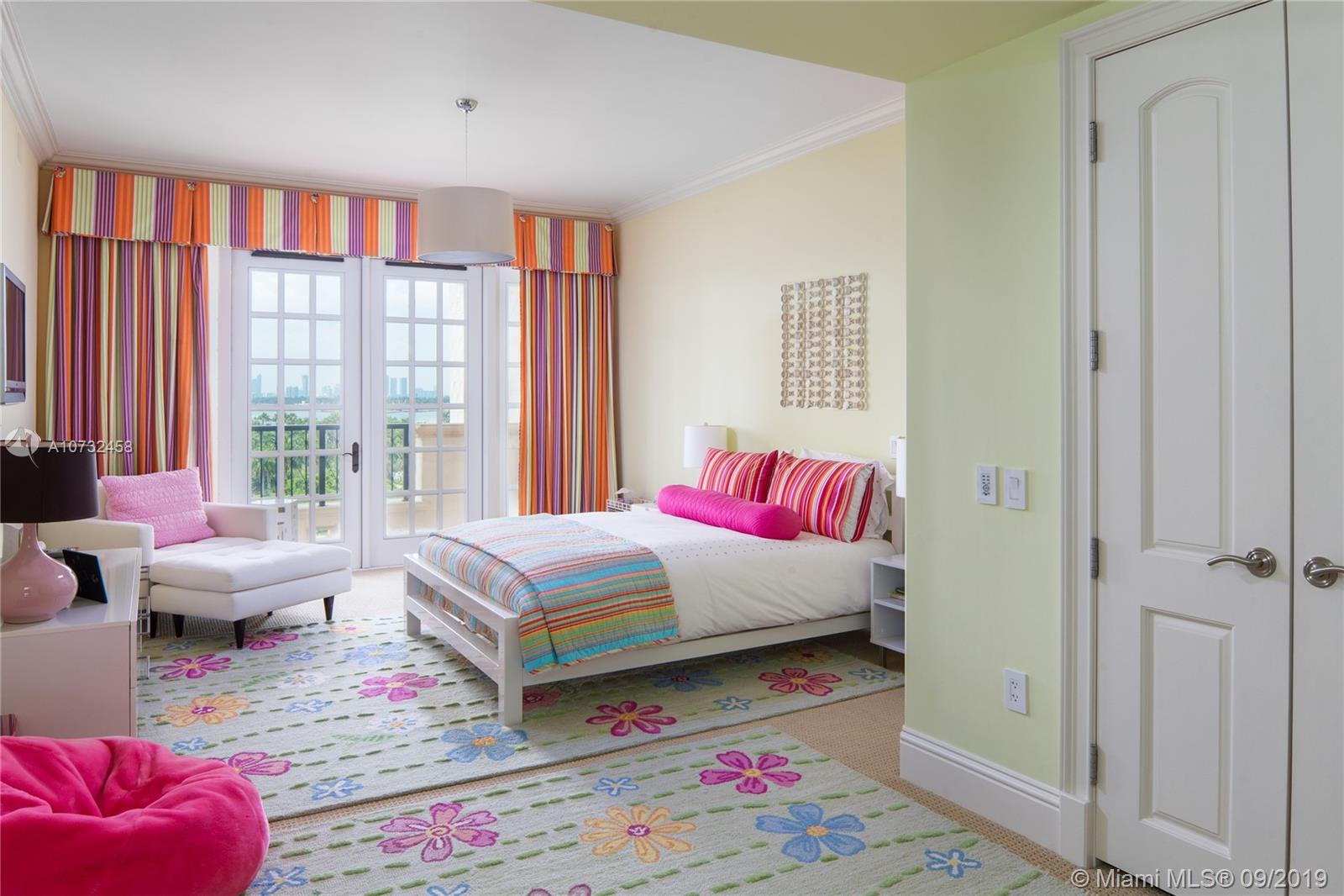 7600 OCEANSIDE AT FISHER - Residential