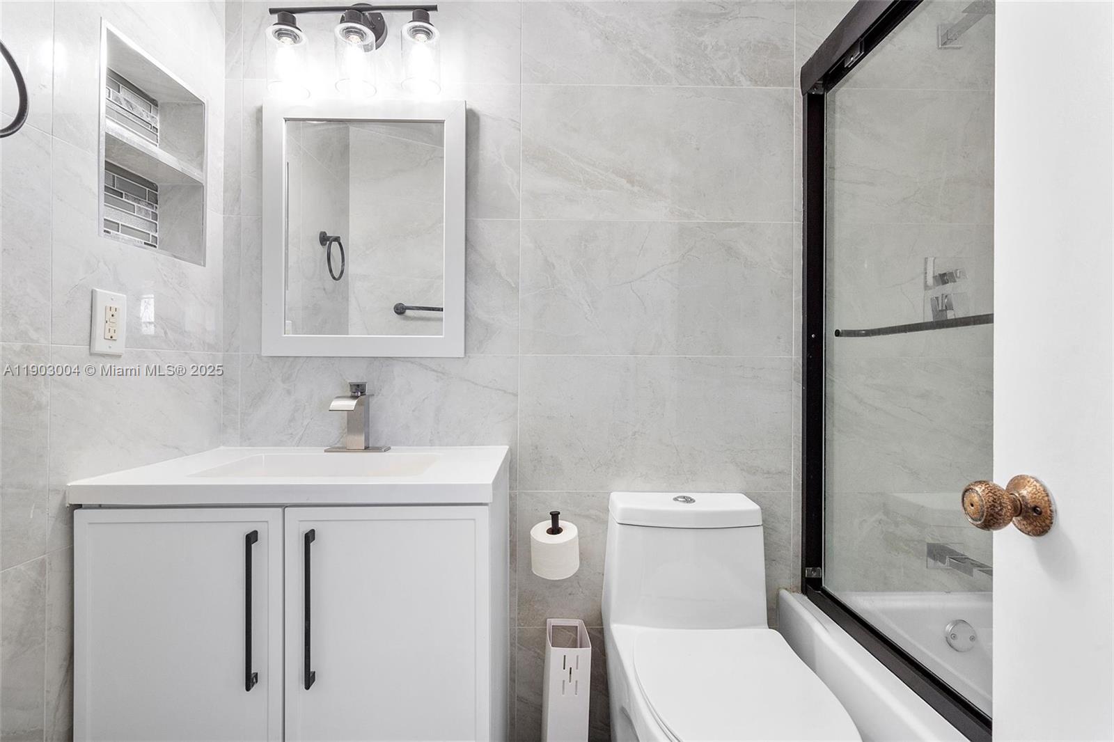 VIEWPOINTE CONDO - Residential