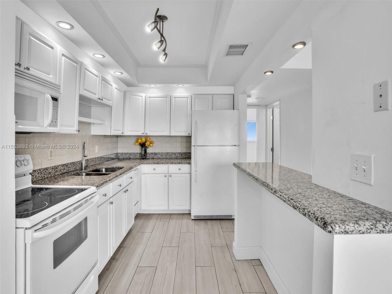 BAKER TOWERS CONDO - Residential Lease