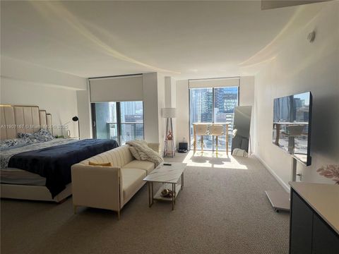 31 SE 6th St 2505 Miami FL 33131