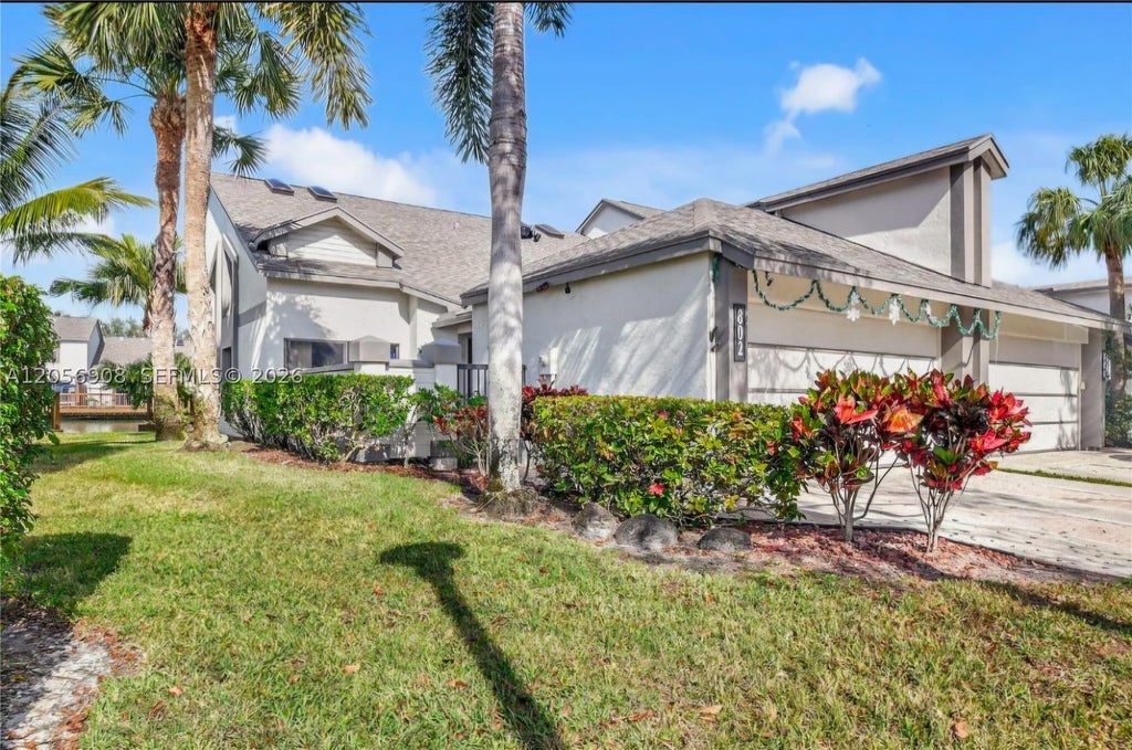 Photo of 802 Landings Blvd, Green Acres, FL 33413 (MLS # A12056908)