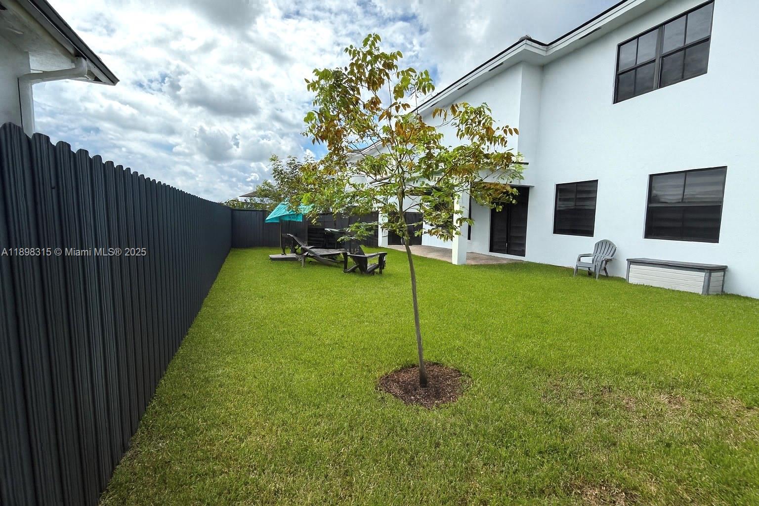 BISMARK VILLAS - Residential Lease