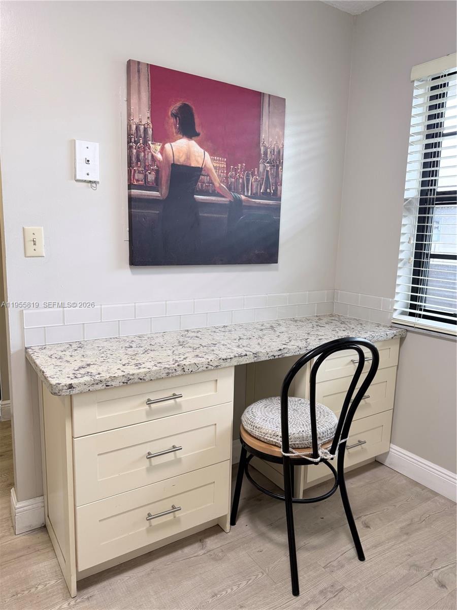 COLONY POINT 6 CONDO - Residential