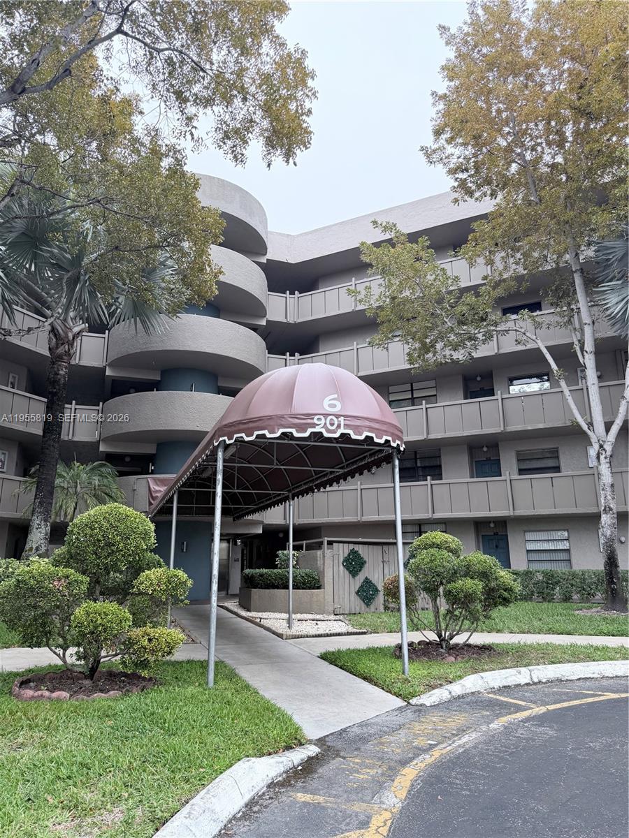 COLONY POINT 6 CONDO - Residential