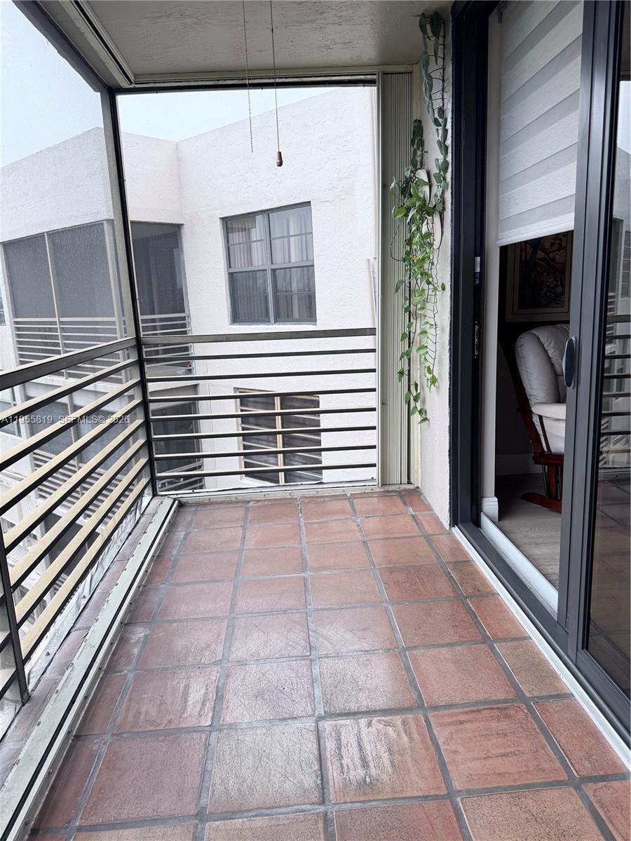 COLONY POINT 6 CONDO - Residential