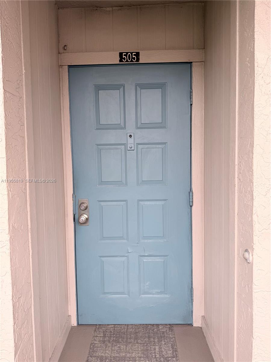 COLONY POINT 6 CONDO - Residential