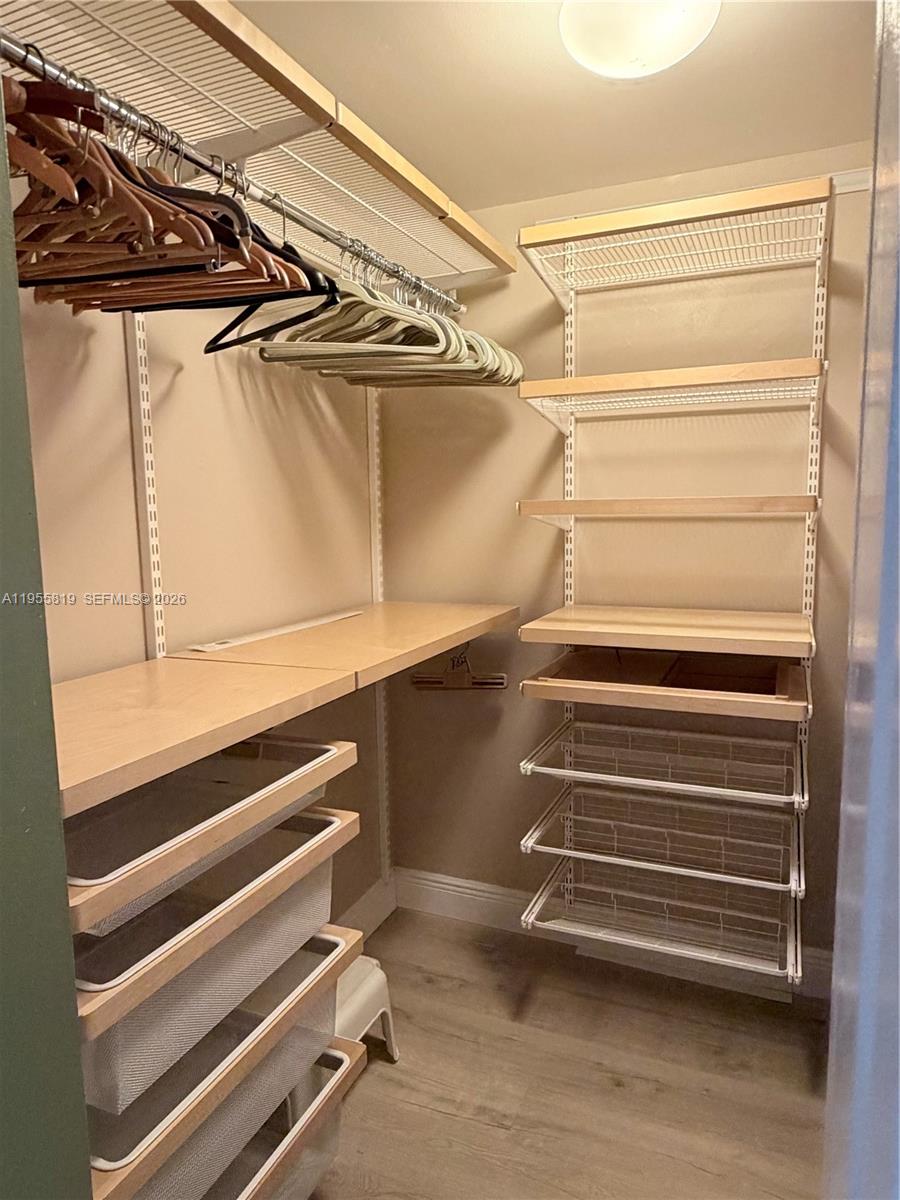 COLONY POINT 6 CONDO - Residential