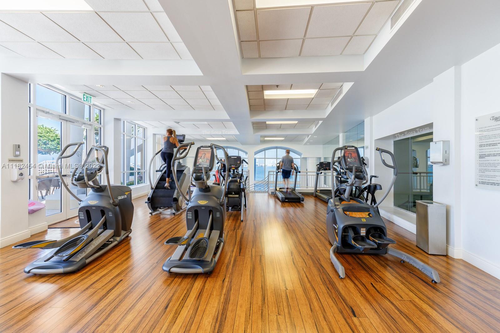 THREE TEQUESTA POINT COND - Residential