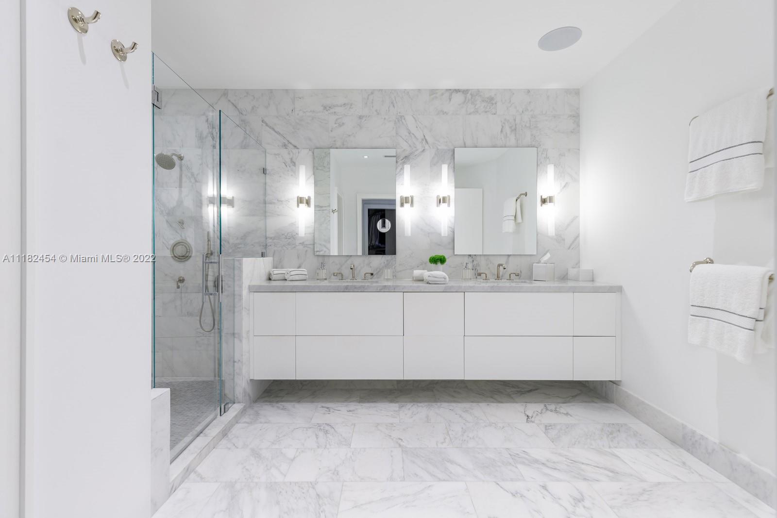 THREE TEQUESTA POINT COND - Residential