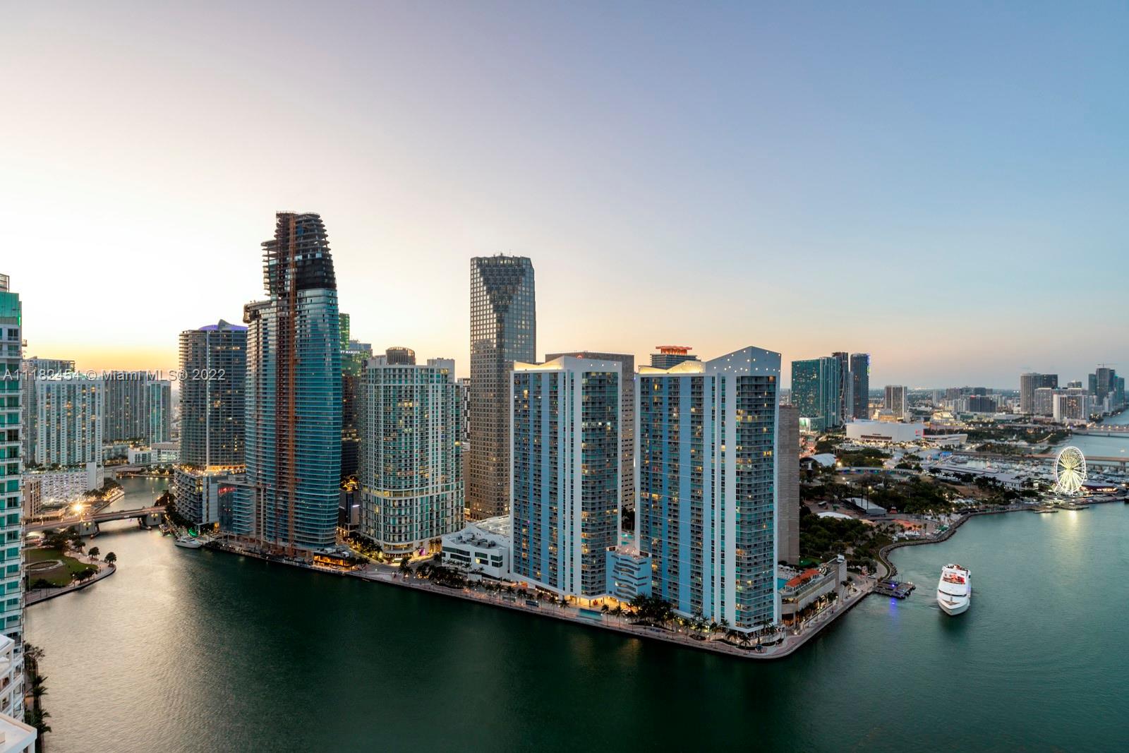 THREE TEQUESTA POINT COND - Residential