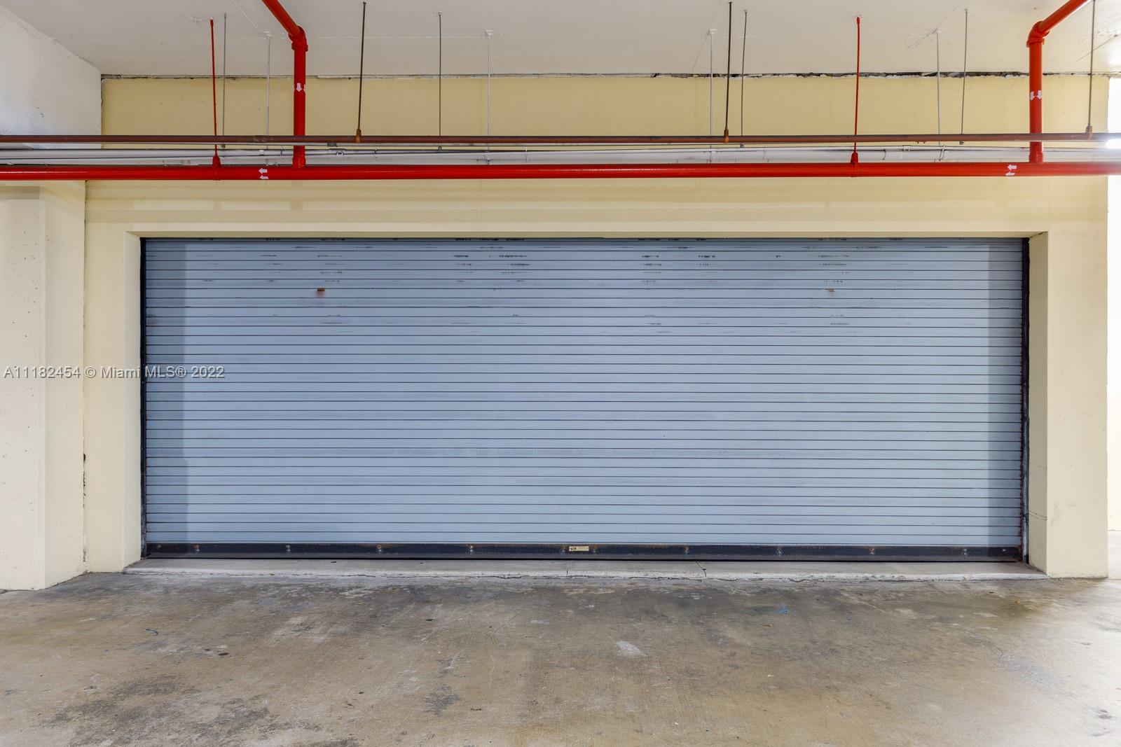 THREE TEQUESTA POINT COND - Residential