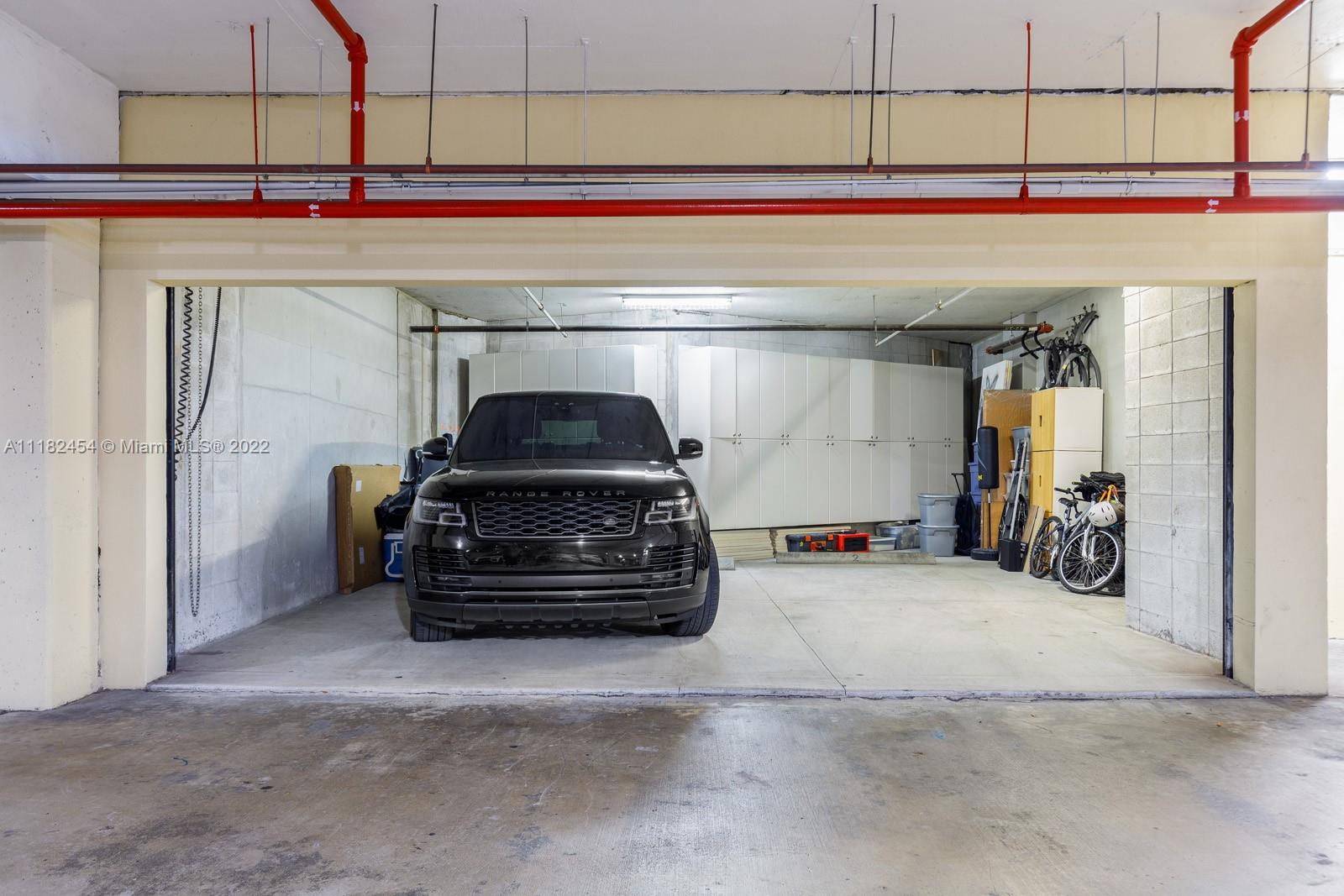 THREE TEQUESTA POINT COND - Residential