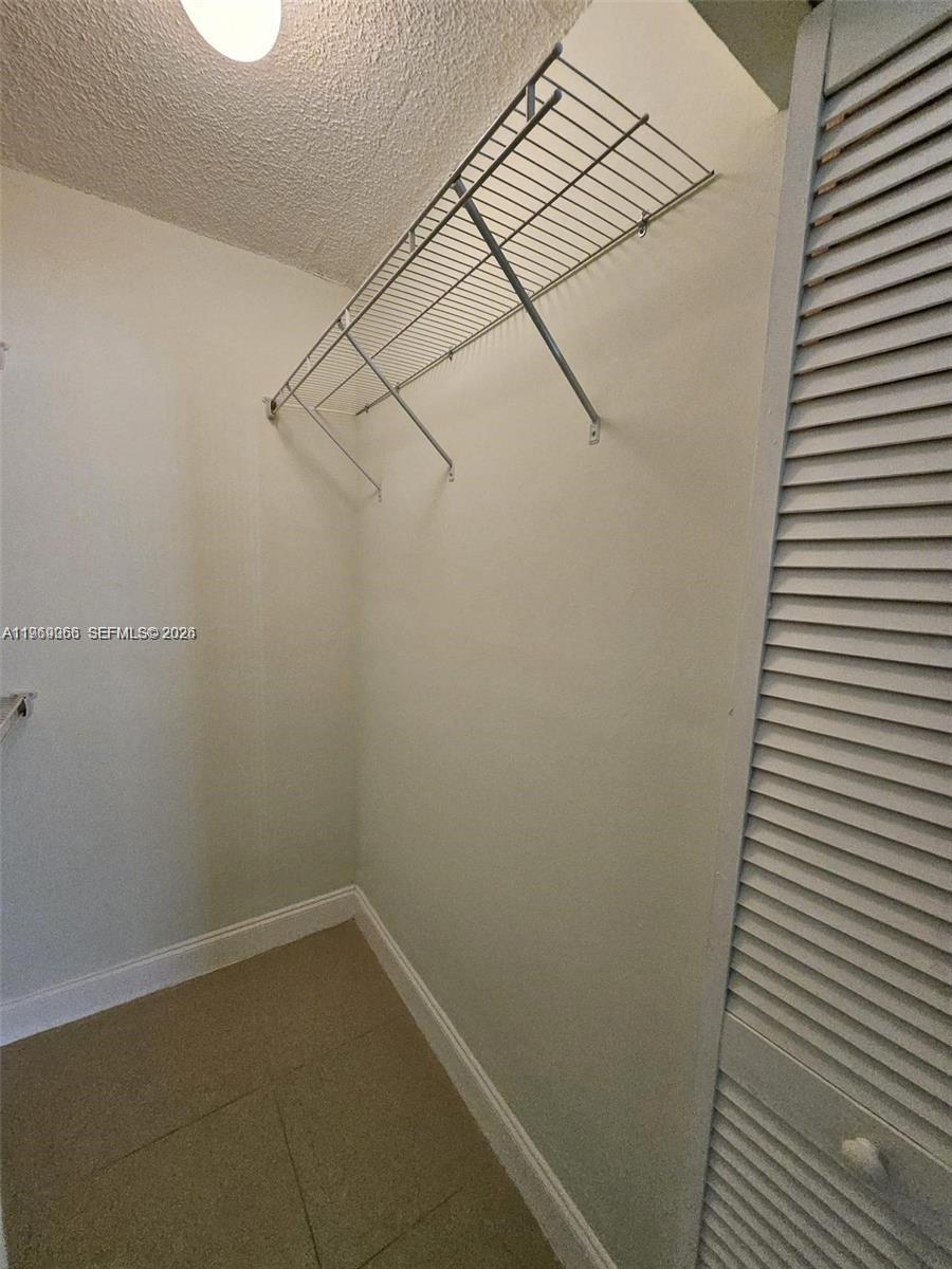 VERABELLA FALLS CONDO - Residential Lease