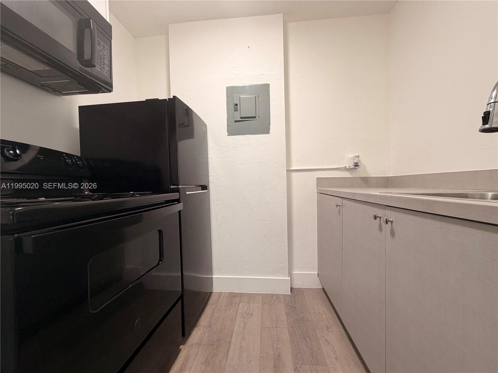 CITY OF MIAMI SOUTH - Residential Lease