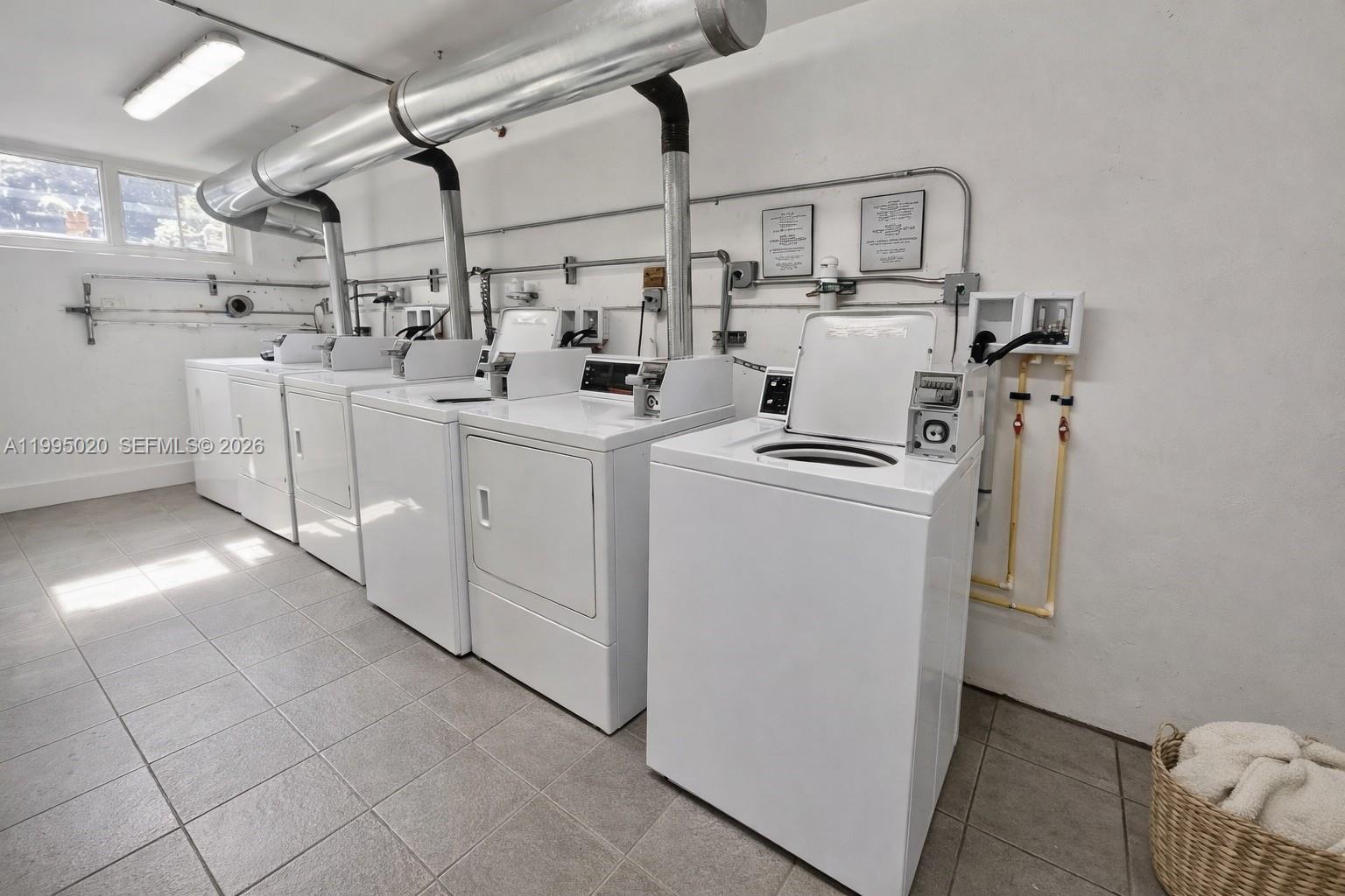 CITY OF MIAMI SOUTH - Residential Lease