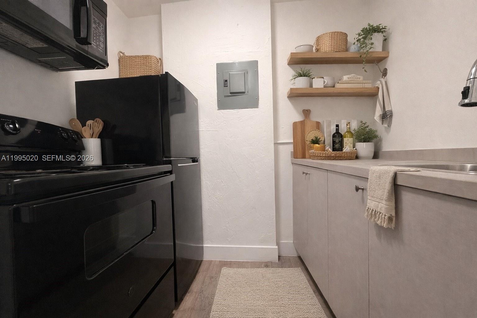 CITY OF MIAMI SOUTH - Residential Lease