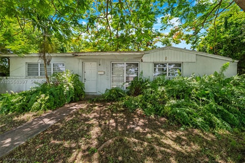 Photo of 9280 Nautilus Dr, Cutler Bay, FL 33189 (MLS # A12068397)