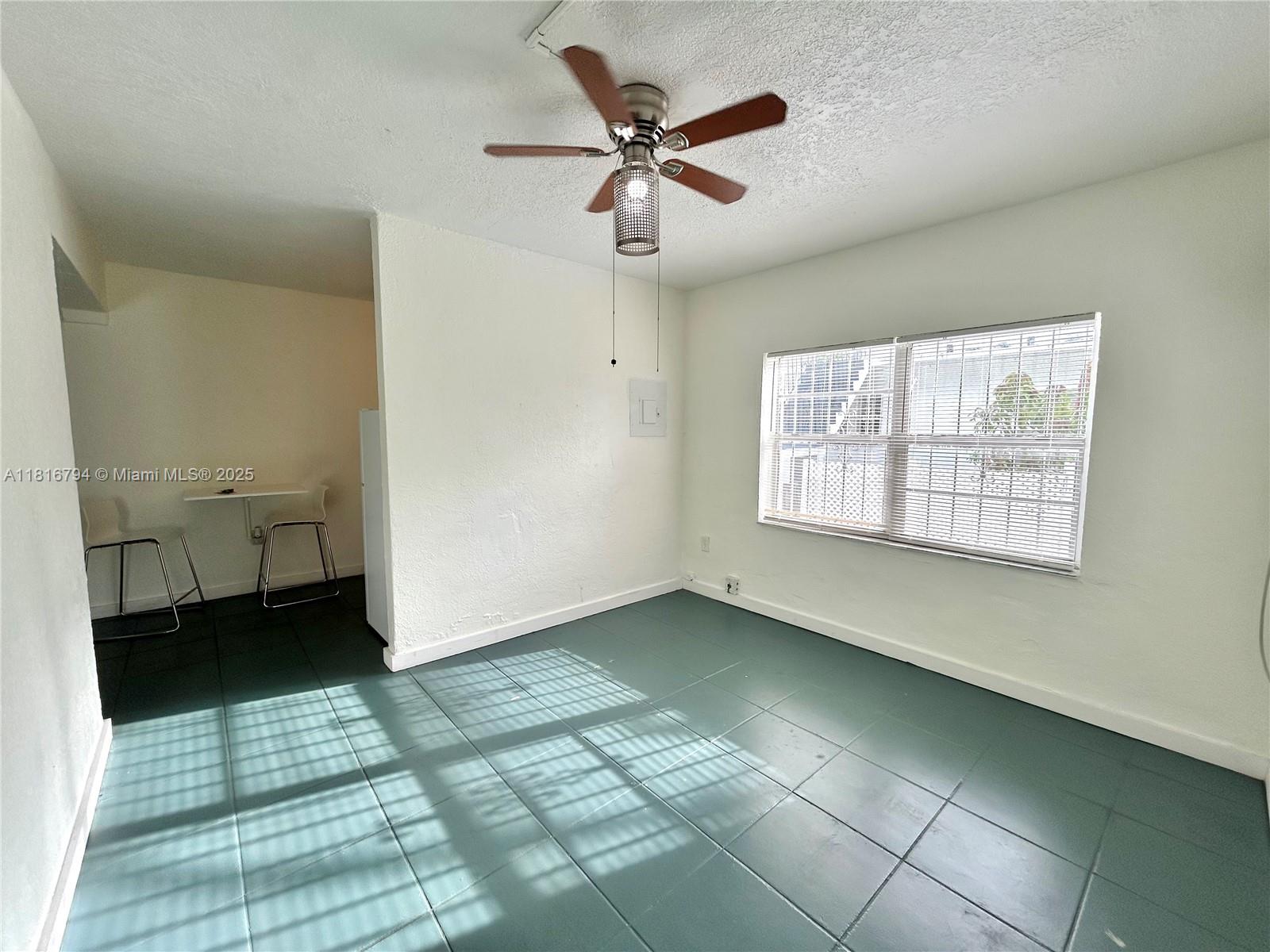 601 NW 90th St 6