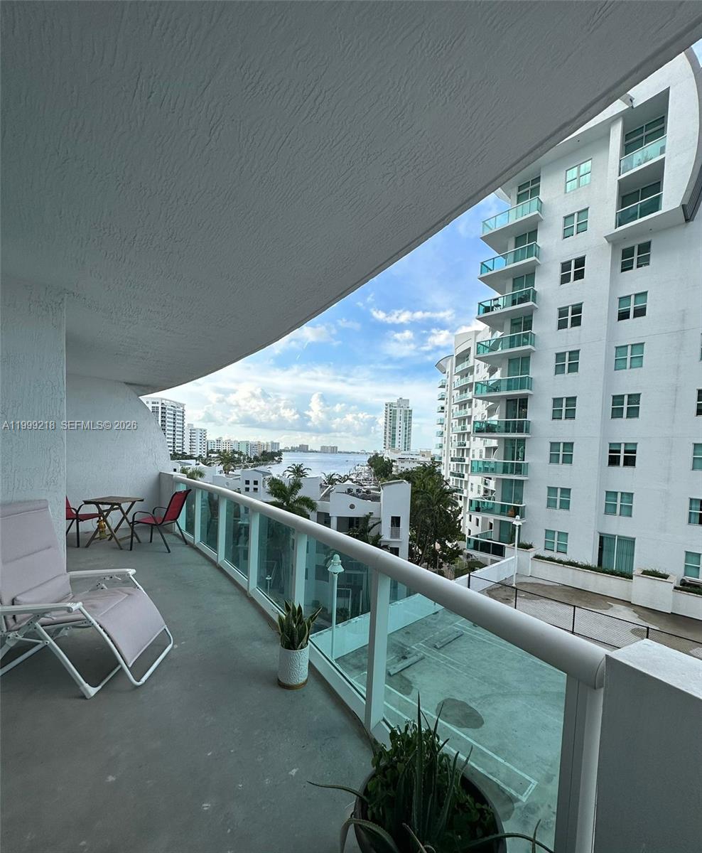 360 CONDO A - Residential