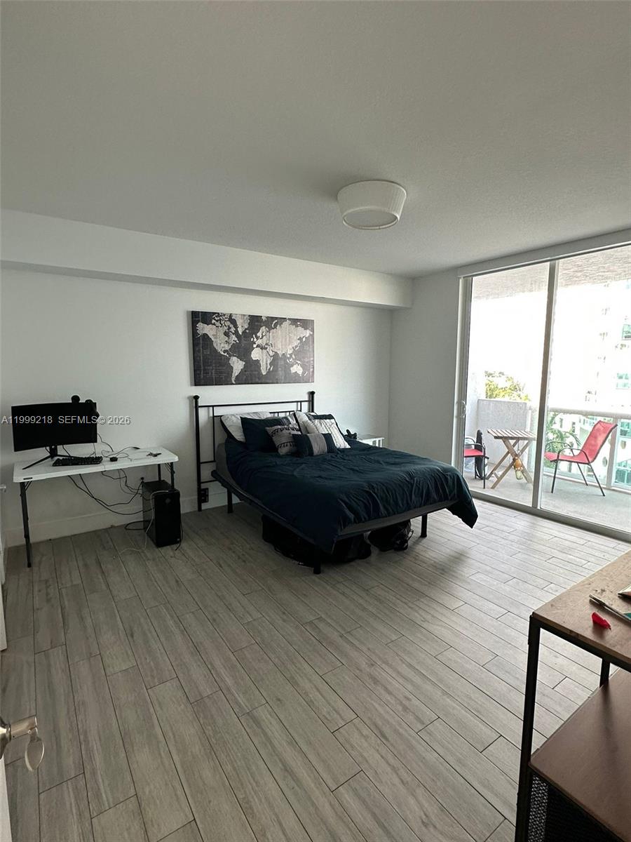 360 CONDO A - Residential