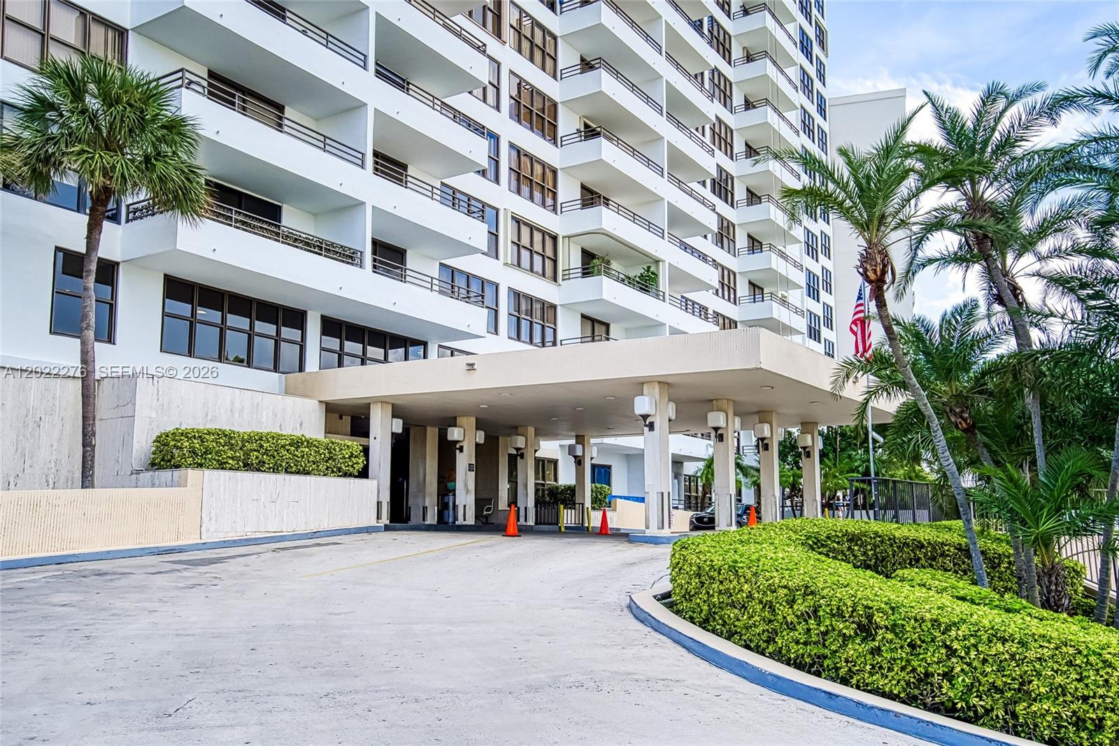 OLYMPUS CONDO PHASE - Residential