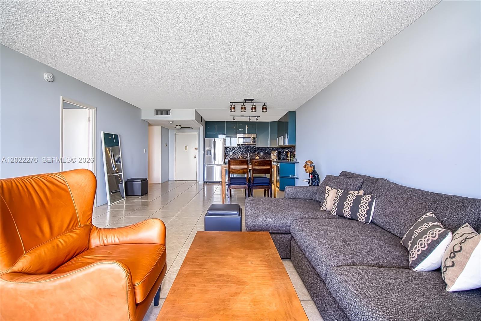 OLYMPUS CONDO PHASE - Residential
