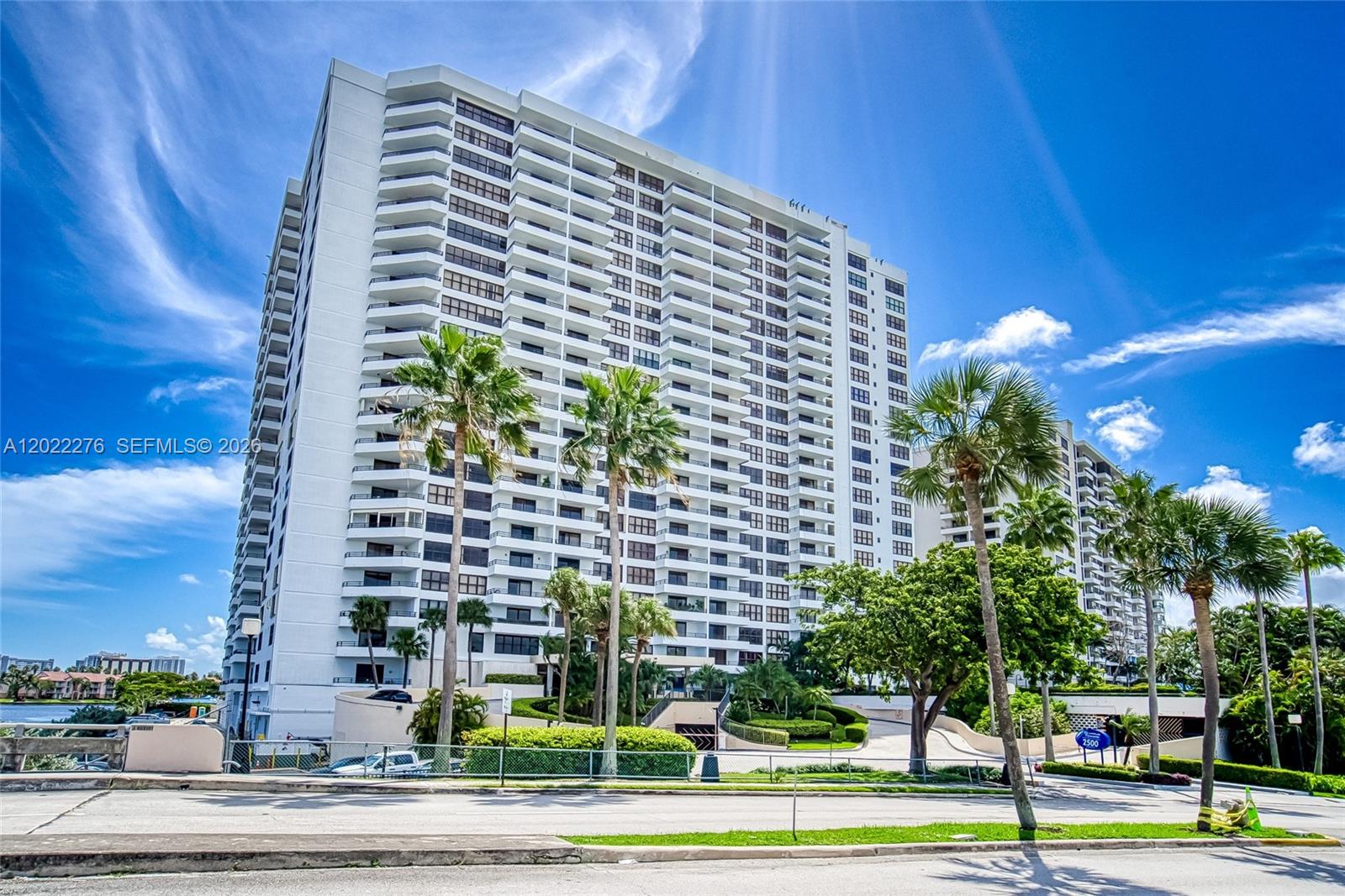 OLYMPUS CONDO PHASE - Residential