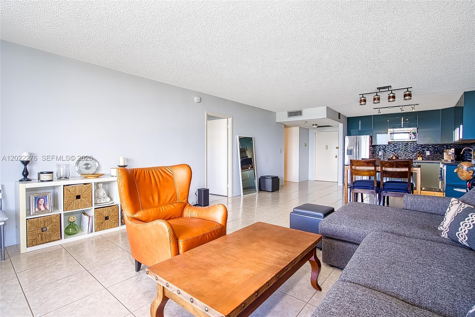 OLYMPUS CONDO PHASE - Residential
