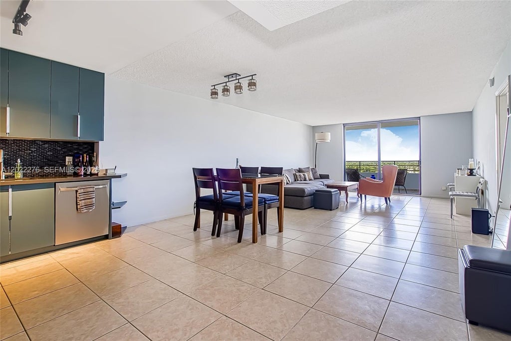 Photo of 2500 Parkview Dr #911, Hallandale Beach, FL 33009 (MLS # A12022276)