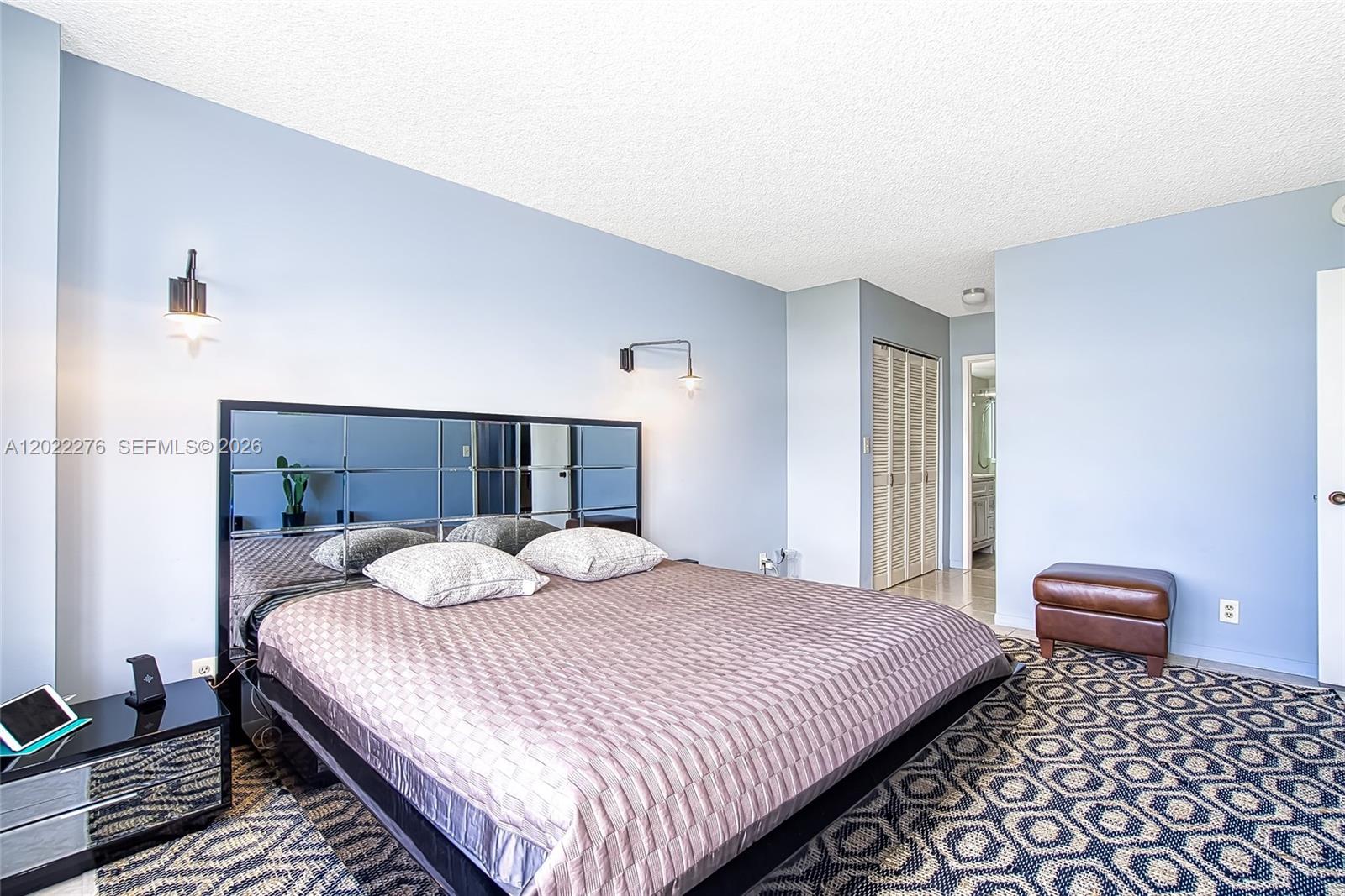 OLYMPUS CONDO PHASE - Residential