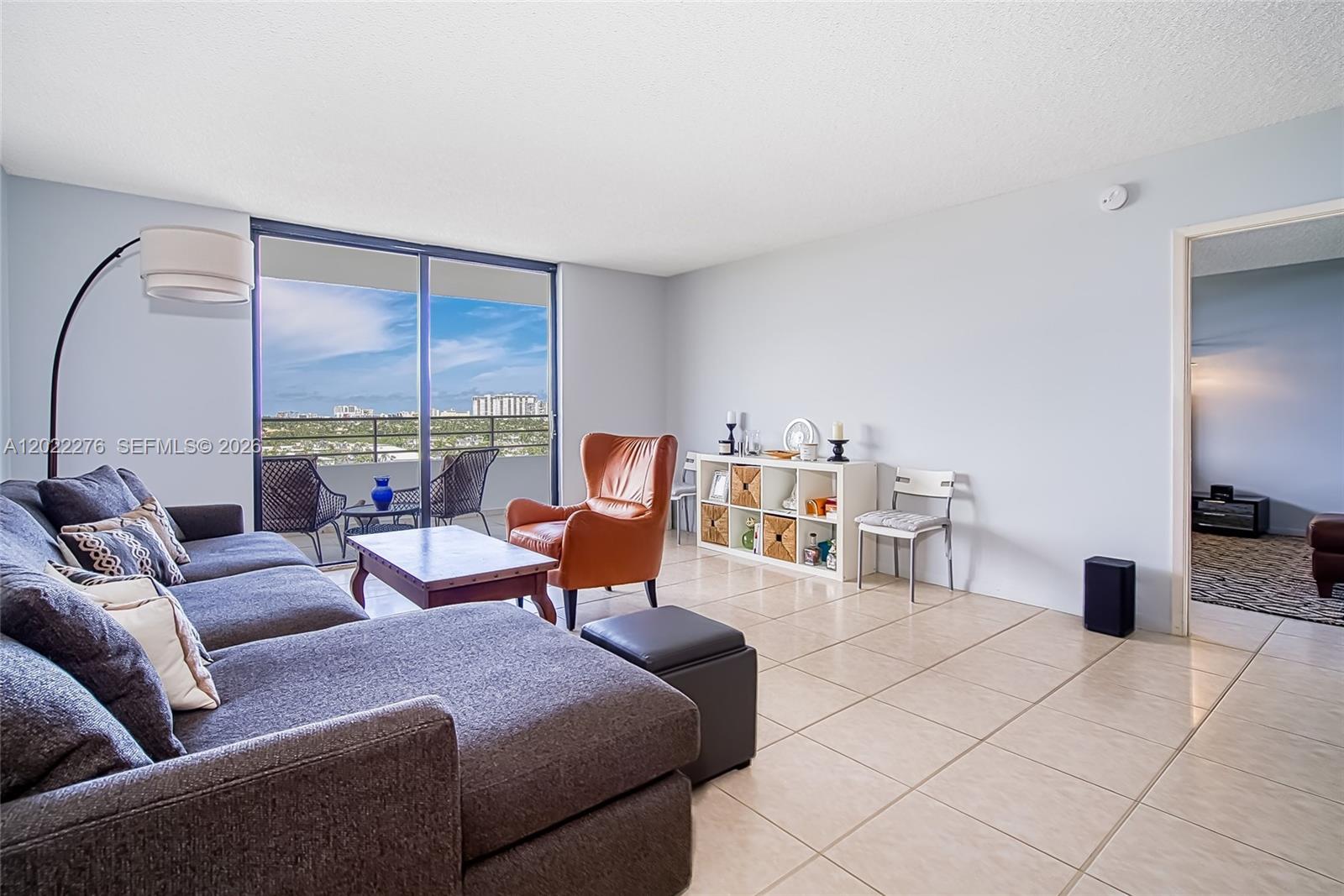 OLYMPUS CONDO PHASE - Residential
