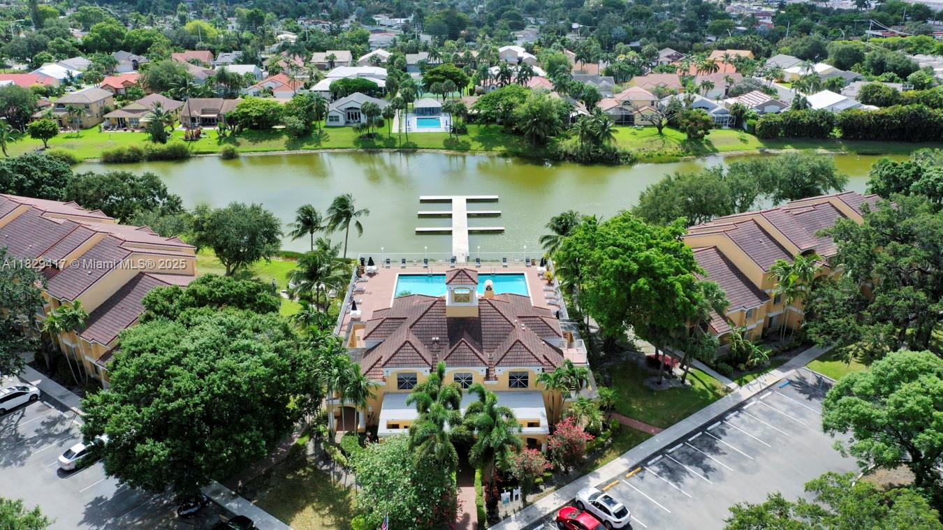 SAILBOAT POINTE CONDO - Residential