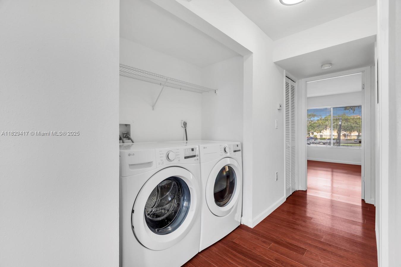 SAILBOAT POINTE CONDO - Residential