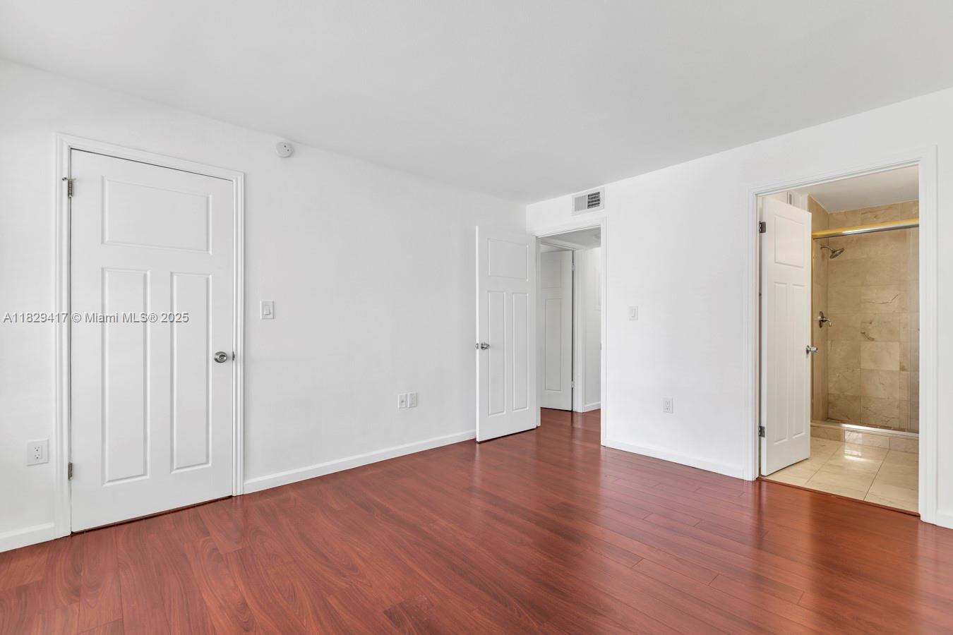 SAILBOAT POINTE CONDO - Residential