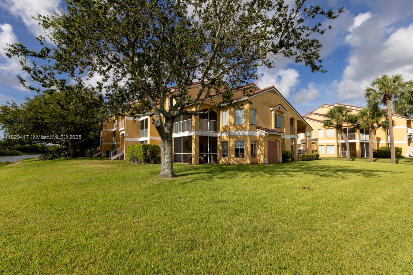 SAILBOAT POINTE CONDO - Residential