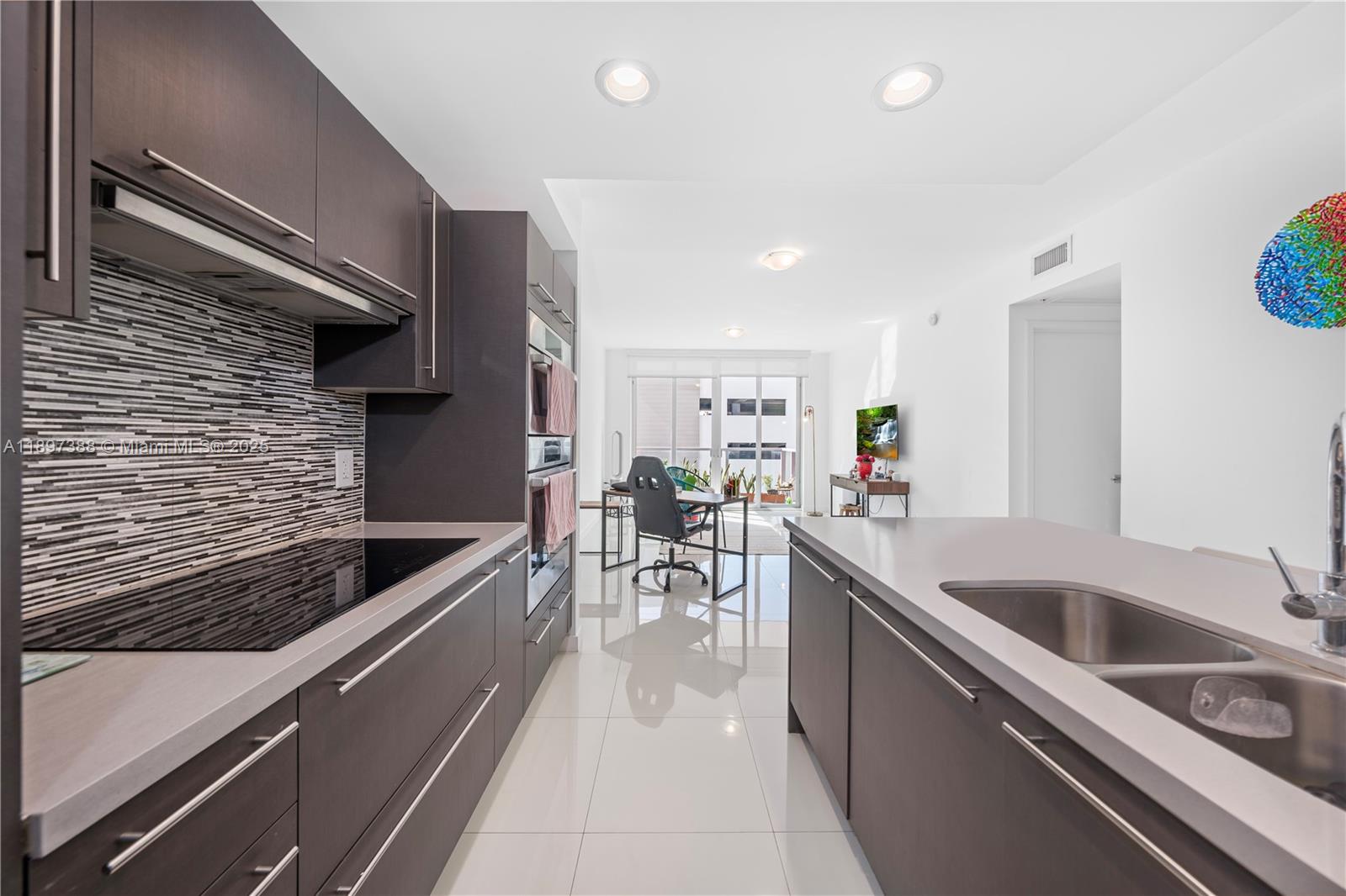 GRAND BAY COMMONS SOUTH - Residential