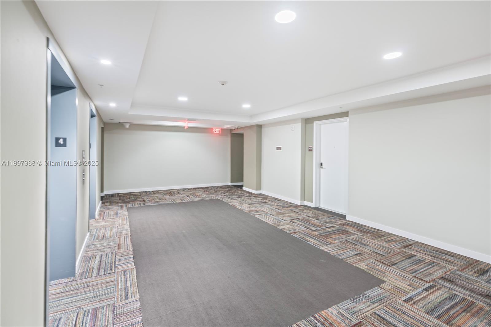 GRAND BAY COMMONS SOUTH - Residential