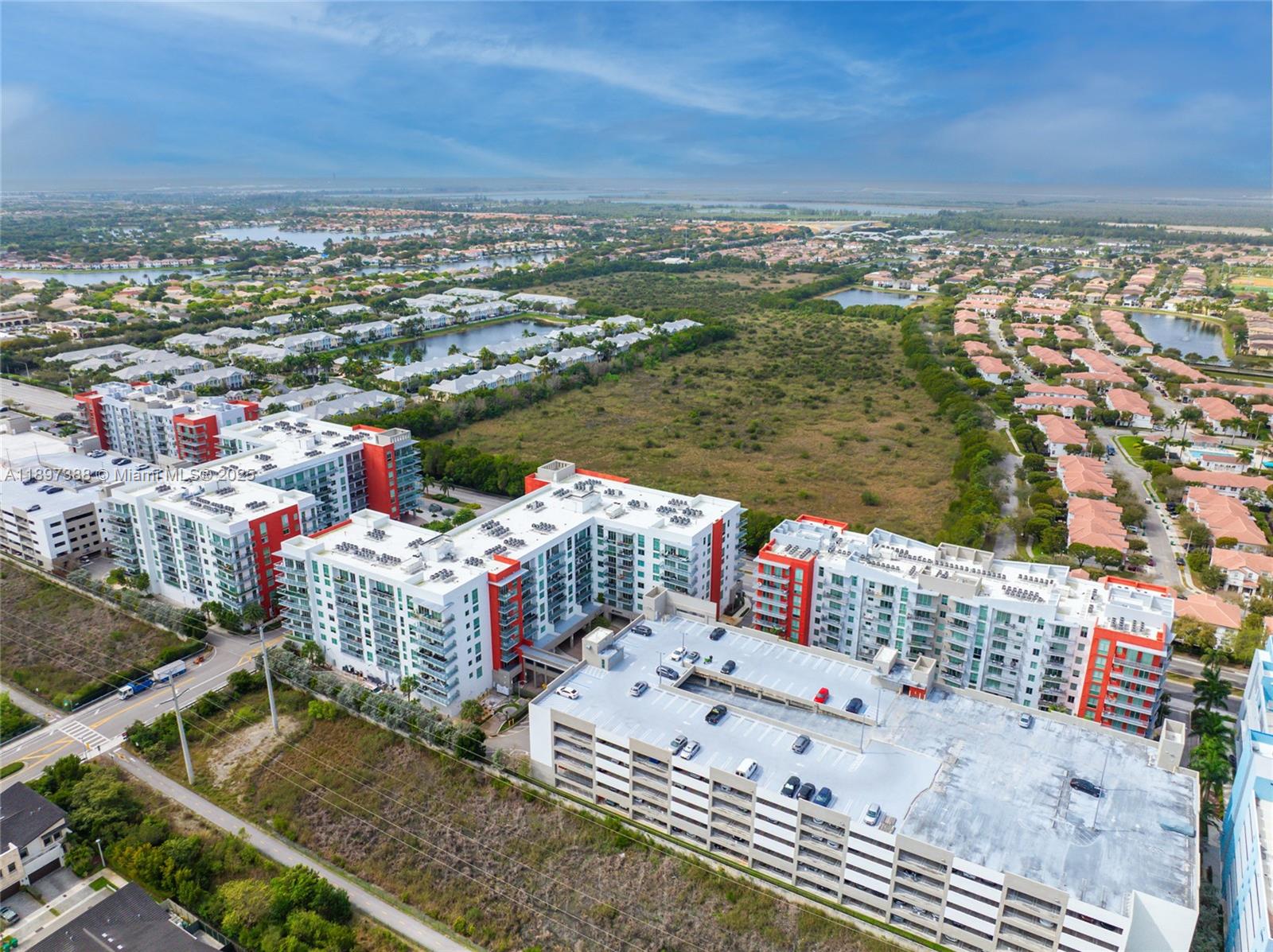GRAND BAY COMMONS SOUTH - Residential
