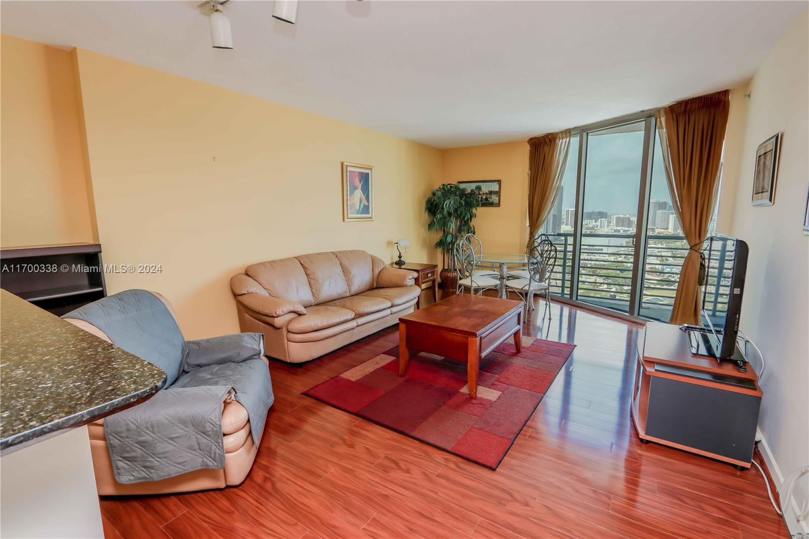 325 S Biscayne Blvd 3918